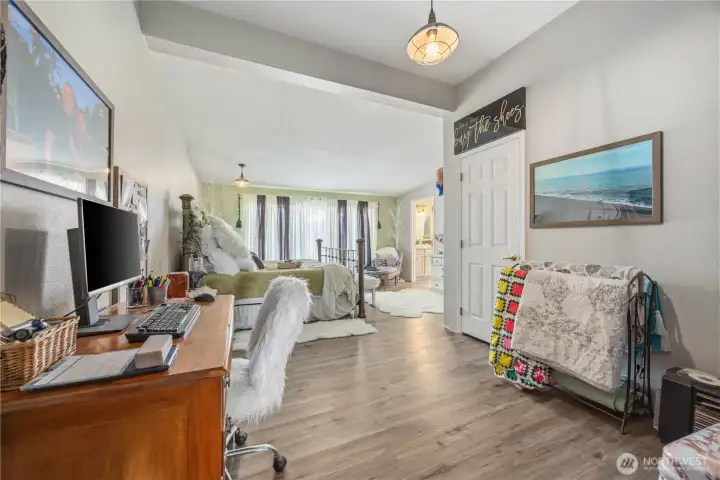 Master Suite Sitting Area