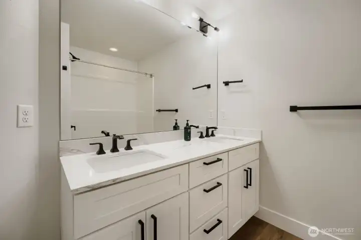 Full bath on second floor