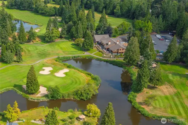 Semiahmoo Golf & Country Club just a few minutes away
