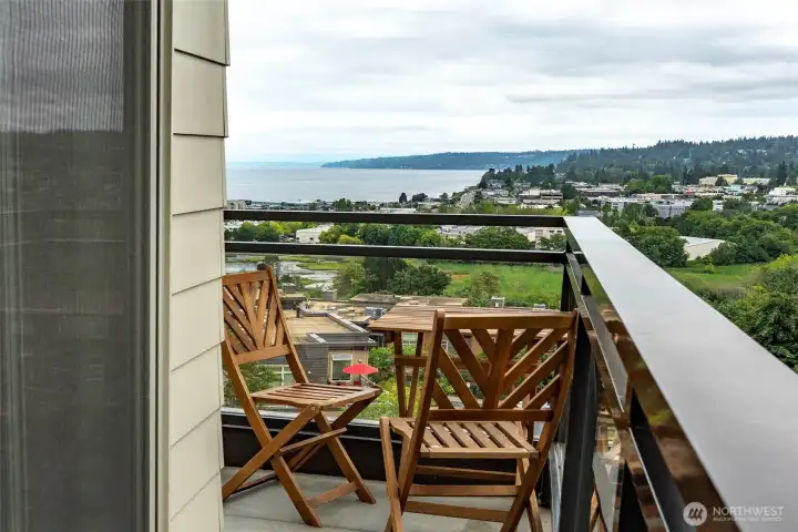 Sip on a cup of your favorite bevy on the deck while planning your day - and enjoying the views.