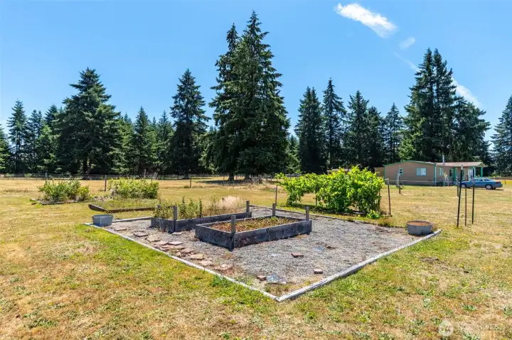 Garden Beds Garden Beds