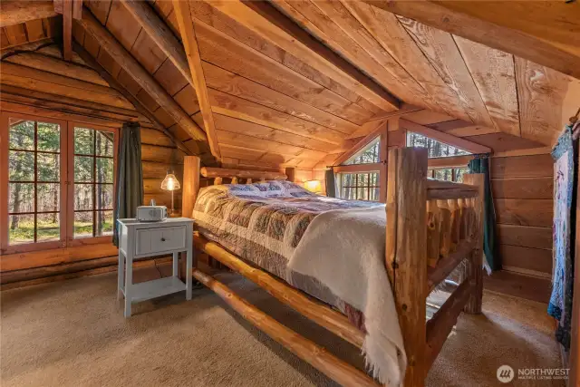 Log bed can stay with house.