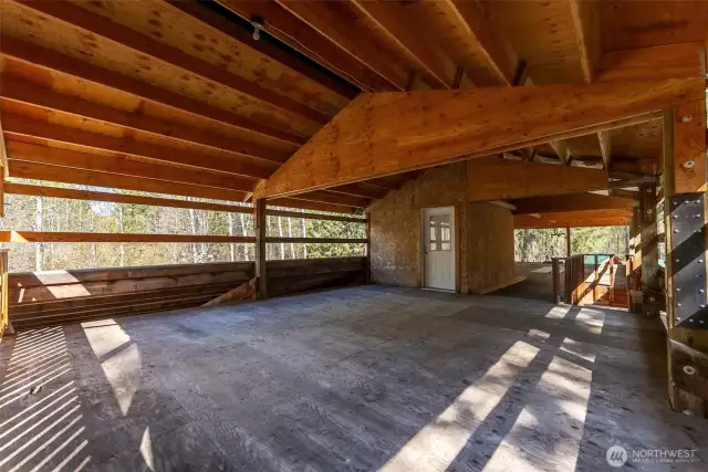 upstairs has lots of space plus lockable storage room
