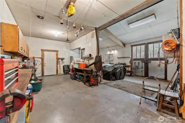 Double doors for your really big projects.