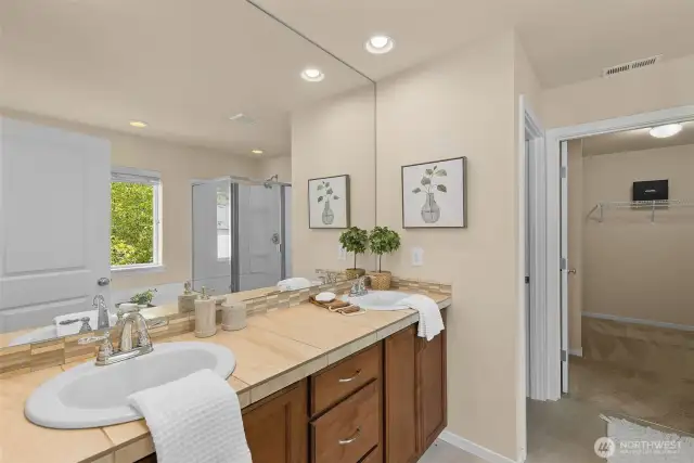 primary complete w/ a luxurious 5-piece bath