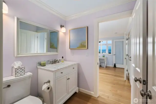 Guest Bath~