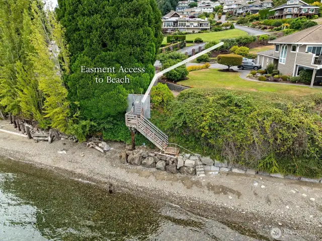 Exclusive Point Fosdick One Beach Access from neighbours property (Easement granted to all 40 homes)