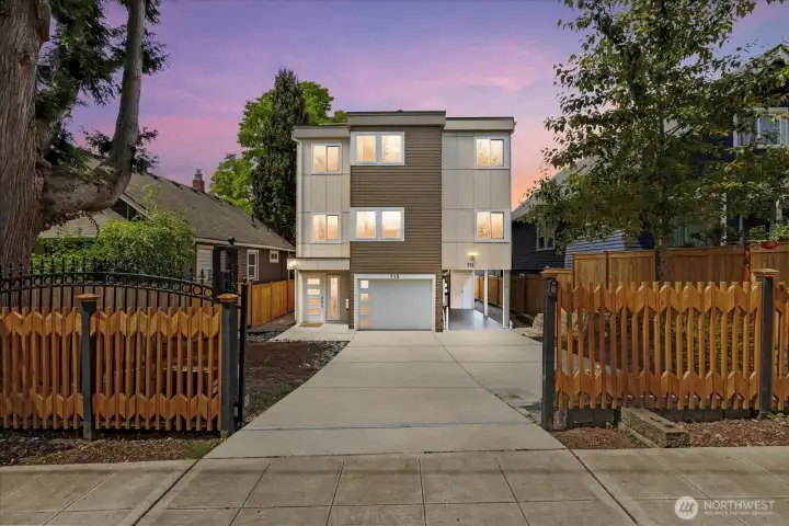 713-715 28 Ave S, Seattle