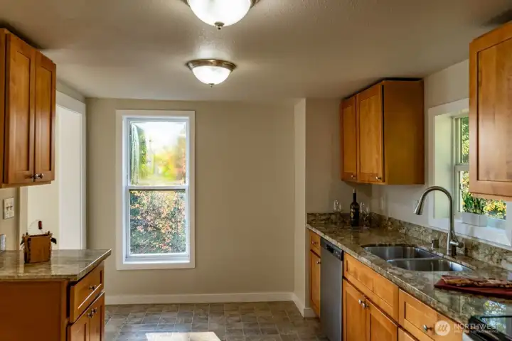 Another view of kitchen