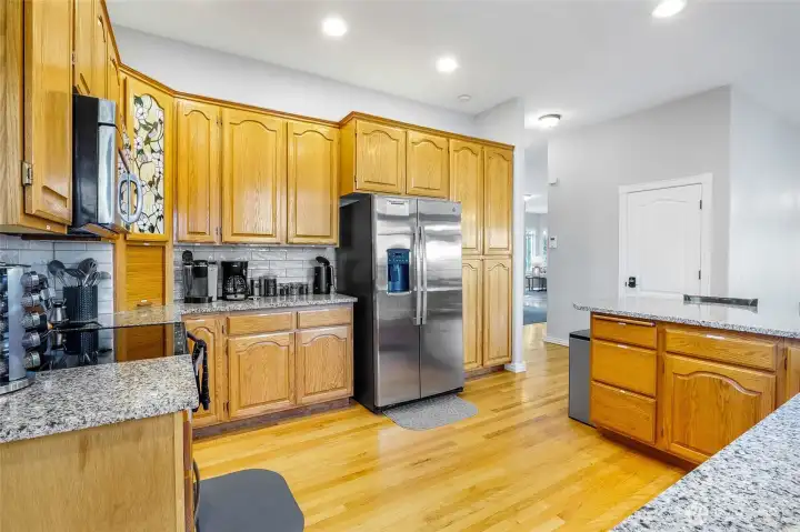 Beautifully appointed kitchen for the cook in the house. So much room for multiple cooks :)
