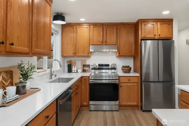 Brand new stainless-steel appliances!