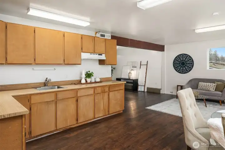 Kitchenette area ready for your vision!