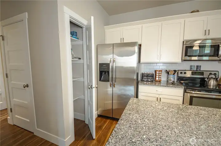 The perfect little pantry!