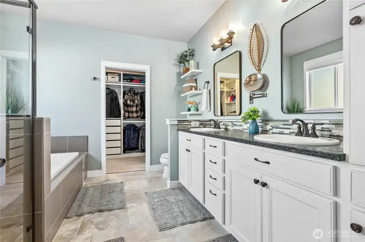 Primary bedroom ensuite