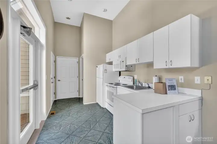 Full Kitchen in Clubhouse