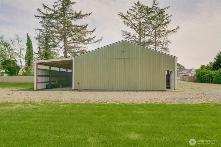AMPLE PARKING AND GRASS AREAS