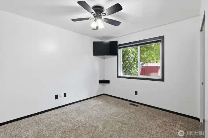 4th bedroom downstairs