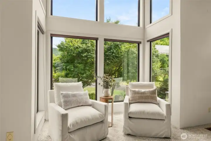 Abundance of light, allowing the outdoors in. Abundance of light, allowing the outdoors in.