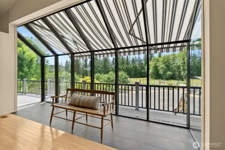 Solarium windows remote controlled shade. Solarium windows remote controlled shade.