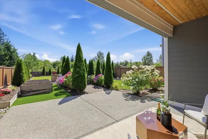 Huge covered deck space