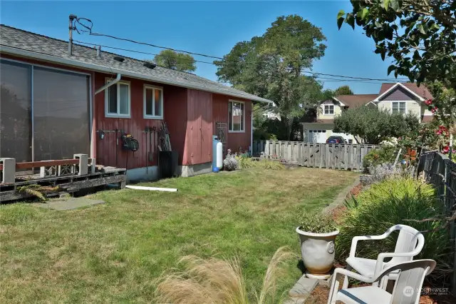 A side deck is blocked off as it needs replacement. It is a fixer waiting for next owners repairs and updates.