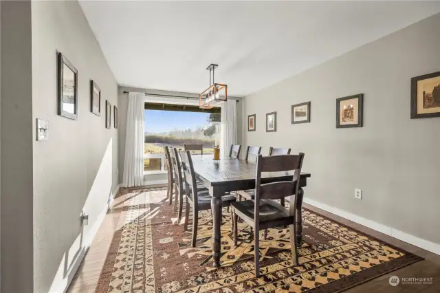 Formal dinning room with full mountain view