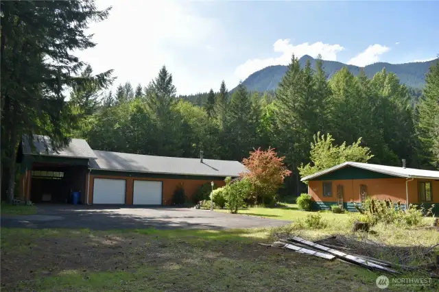 1800 Sq. Ft Shop and RV parking