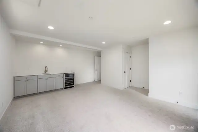 Complete with kitchenette. Use for guests, renters, or as a rec-room!