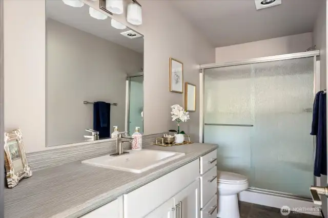Primary bedroom ensuite bathroom.