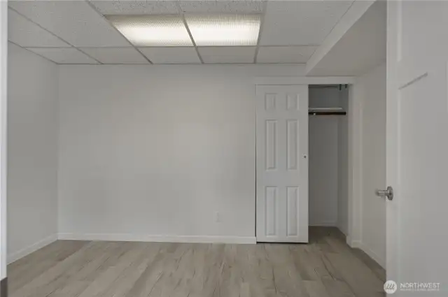Downstairs bedroom.