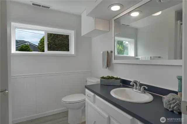 Downstairs full bath.
