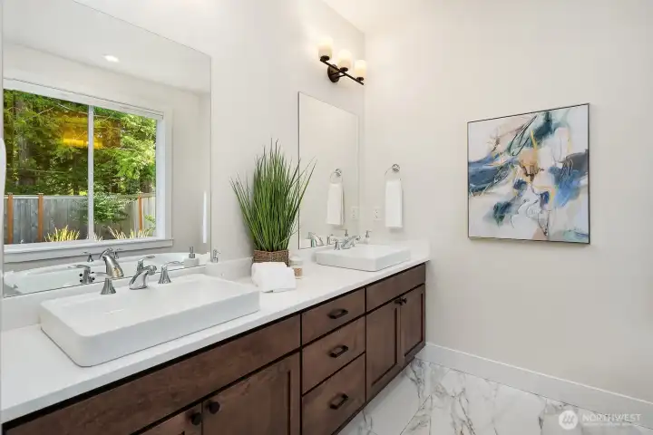 Ensuite