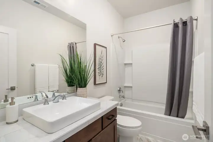 Main bathroom