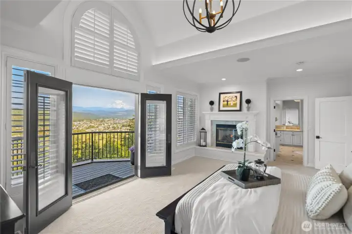 If there is one picture that can say everything about the beauty and warmth of a home, this is it!