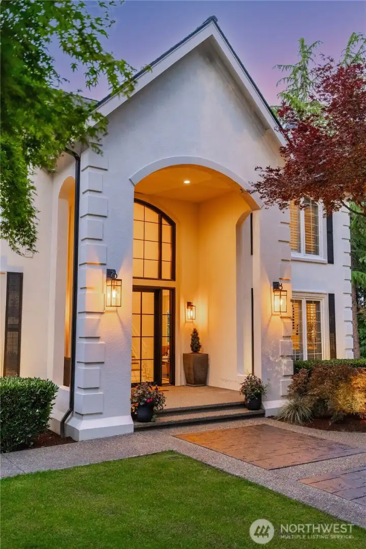 Absolutely stunning evening shots will blow you away.