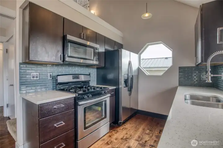 Even a porthole window for extra light!