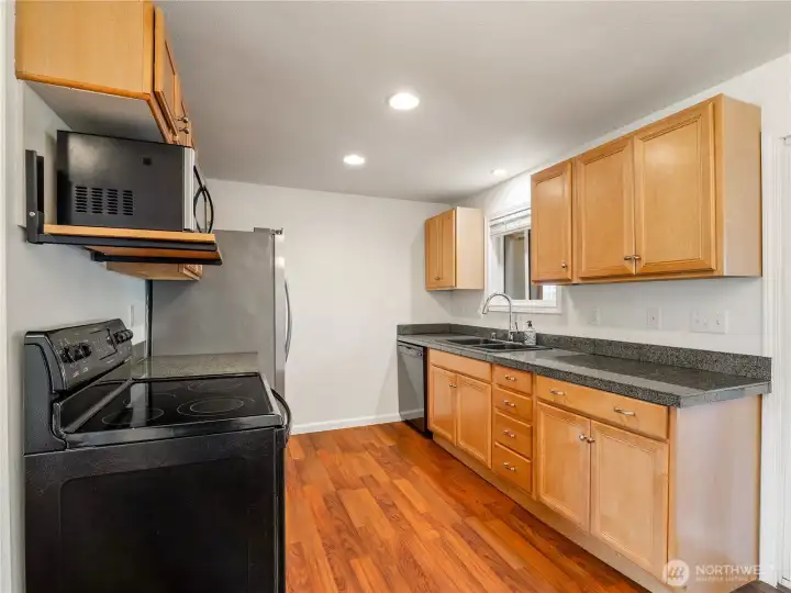 Kitchen has great storage