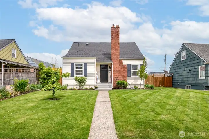 Welcome to this Charming Cape Cod at 3143 S 18th St, Tacoma, WA 98405.
