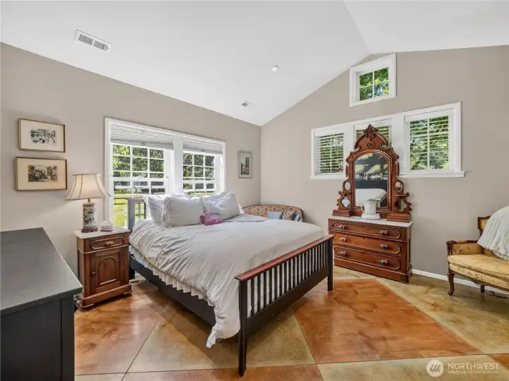 Detached ALU bedroom.