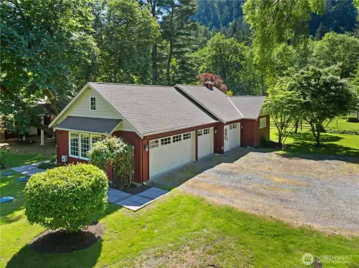 4-Car Garage