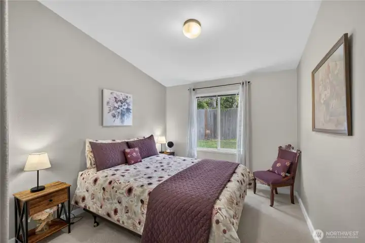 Guest bedroom. Guest bedroom.