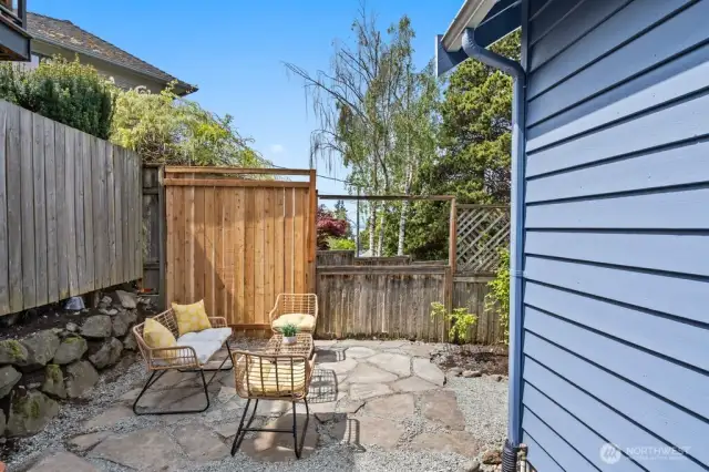 Stone Paver Patio Area