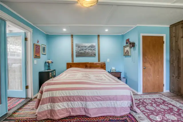 Primary Suite Upper Level