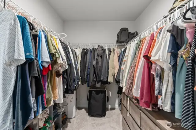 walk-in closet