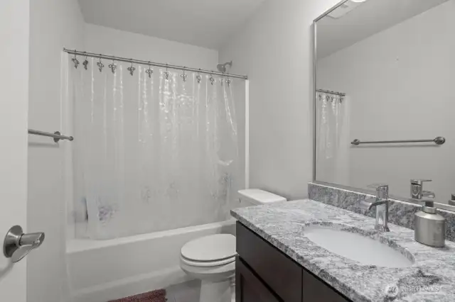 3rd level full bath