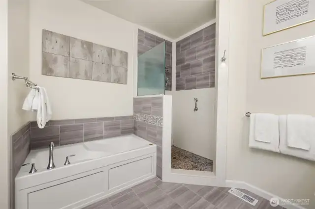 Relax in the jetted tub or walk-in shower
