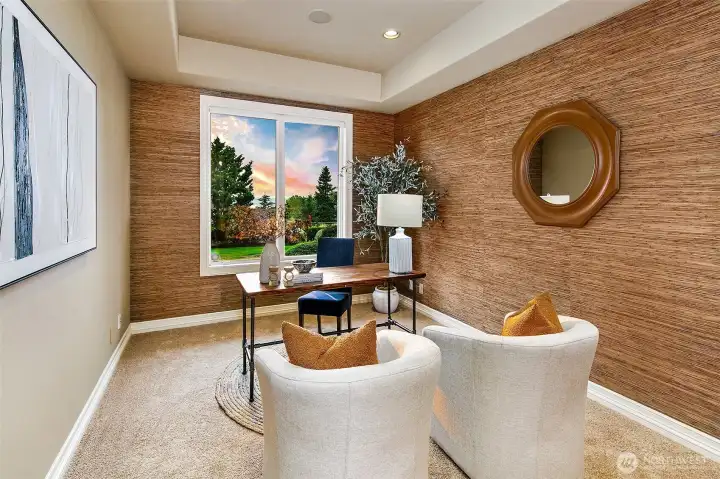 office with a murphy bed (could be 5th bed)