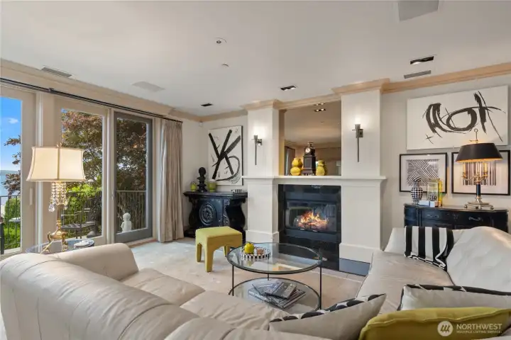 Gas fireplace in the living