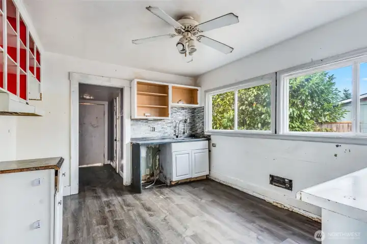 Another view of the kitchen.