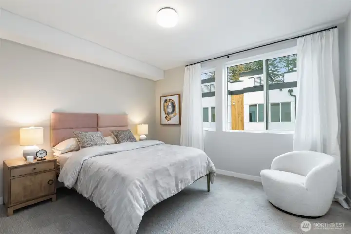 Model home.  Images are respresentative of this home type. Details vary.